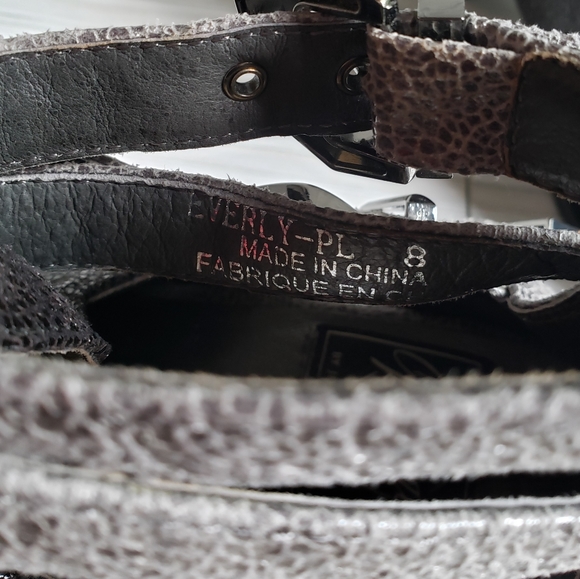 Vintage by Jeffrey Campbell Everly Metallic Ankle Boots - Picture 6 of 7